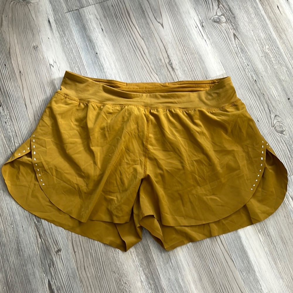 Lululemon Find Your Pace Short 3inch lined